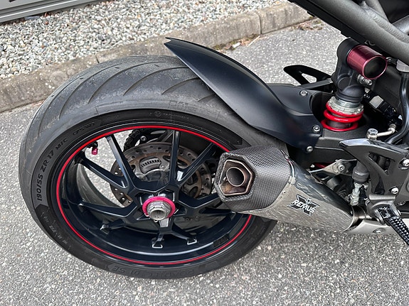 Triumph Speed Triple S + PEN + REMUS ++ 15 of 30