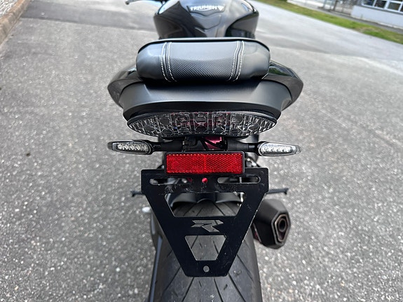 Triumph Speed Triple S + PEN + REMUS ++ 10 of 30
