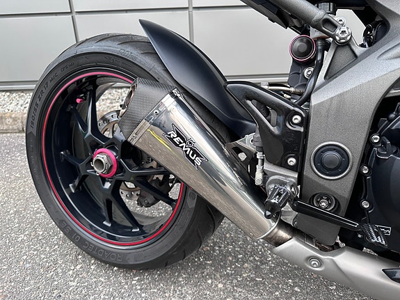 Triumph Speed Triple S + PEN + REMUS ++ 17 of 30