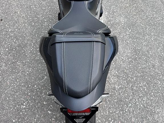 Triumph Speed Triple S + PEN + REMUS ++ 9 of 30