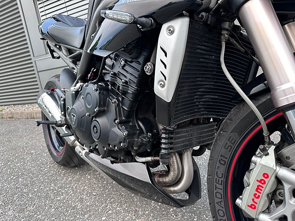 Triumph Speed Triple S + PEN + REMUS ++ 29 of 30