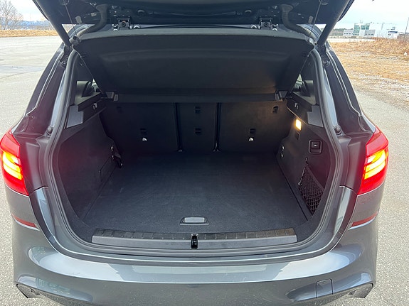 BMW 225xe 19 of 29