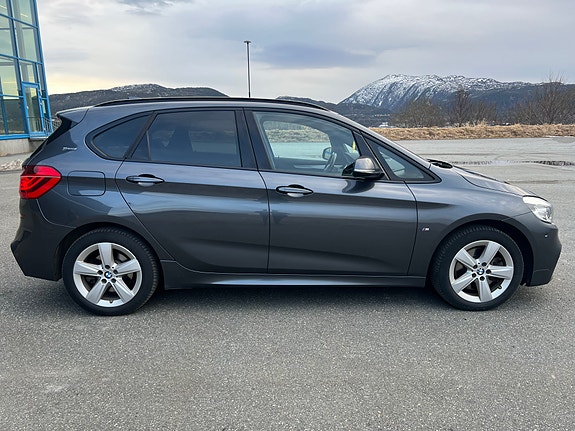 BMW 225xe 6 of 29