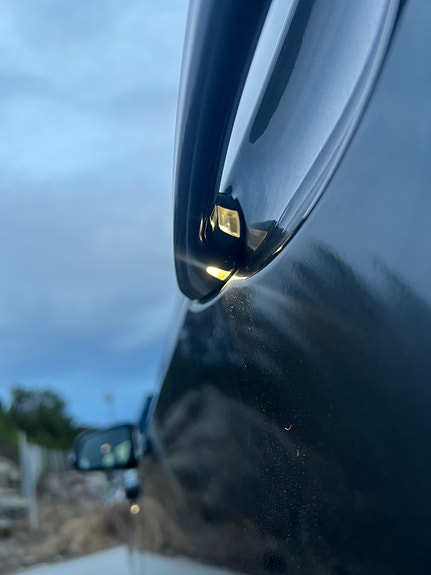 BMW 225xe 22 of 29