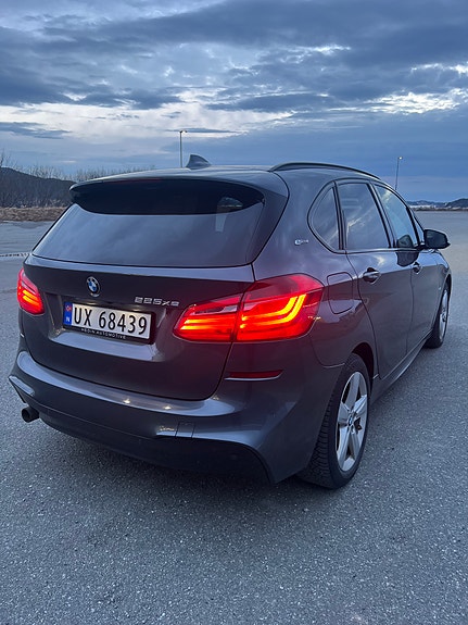 BMW 225xe 5 of 29