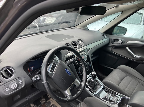 Ford S-MAX 6 of 13