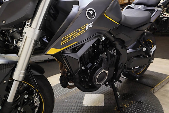 VOGE R525 4 of 16