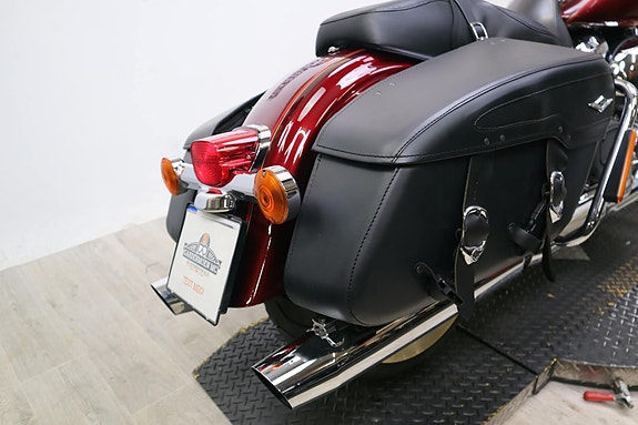 Harley-Davidson Road King 107 11 of 15