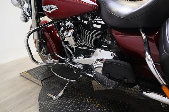 Harley-Davidson Road King 107 15 of 15