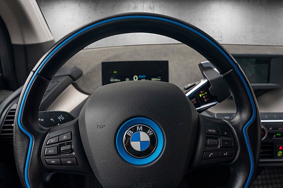 BMW i3 10 of 22