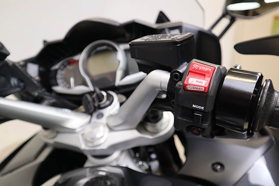 Yamaha FJR 1300 ABS 11 of 16