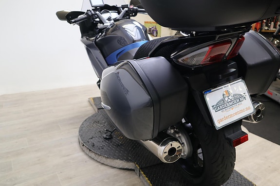 Yamaha FJR 1300 ABS 6 of 16