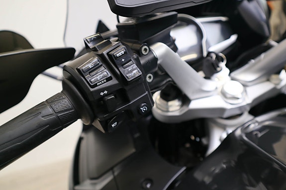 Yamaha FJR 1300 ABS 10 of 16