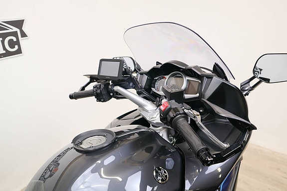 Yamaha FJR 1300 ABS 9 of 16