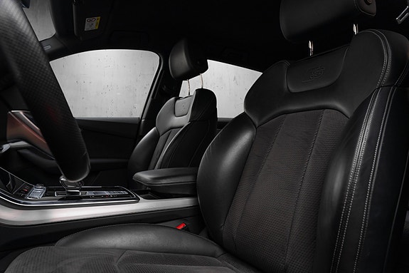 Audi Q7 27 of 30