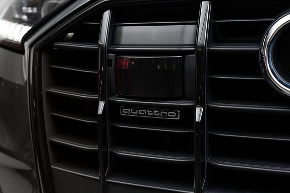 Audi Q7 6 of 30