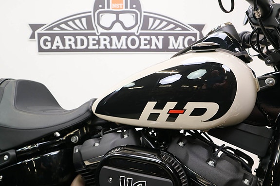 Harley-Davidson Softail Fat Boy 114 12 of 14