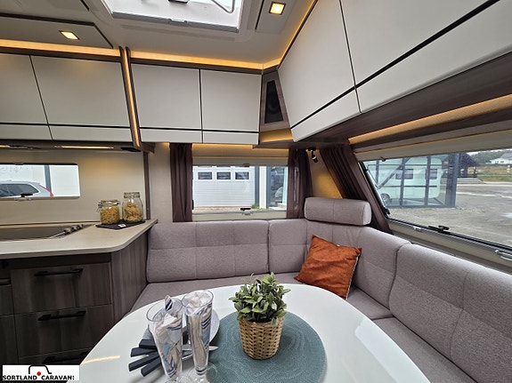 KABE ESTATE 520 XL 10 of 30