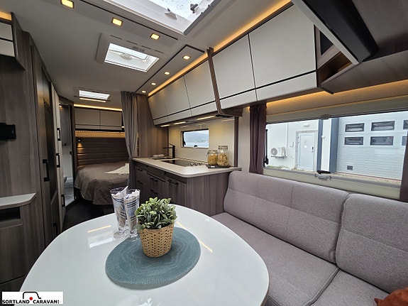 KABE ESTATE 520 XL 11 of 30