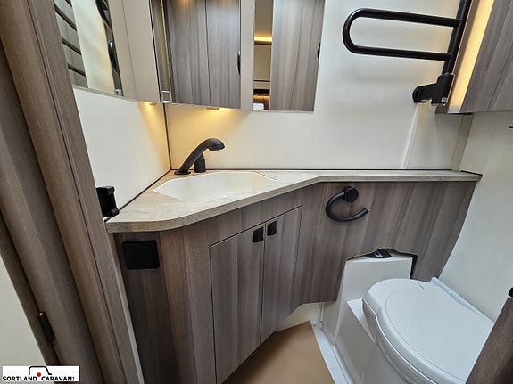 KABE ESTATE 520 XL 26 of 30