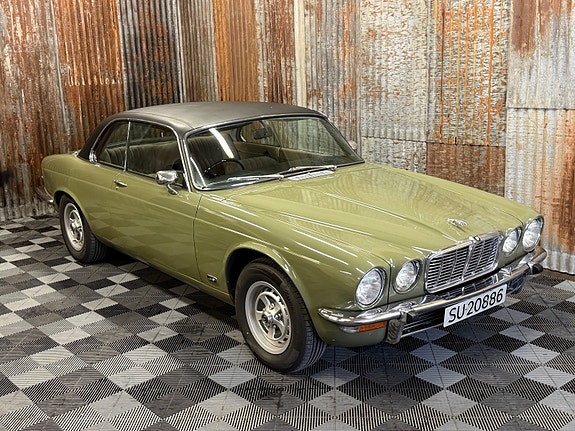 Jaguar XJ 2 of 30
