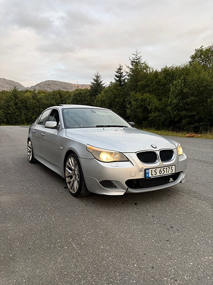 BMW 525d 2 of 9