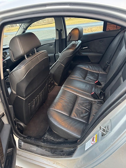 BMW 525d 9 of 9