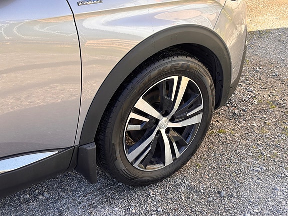 Peugeot 5008 12 of 30