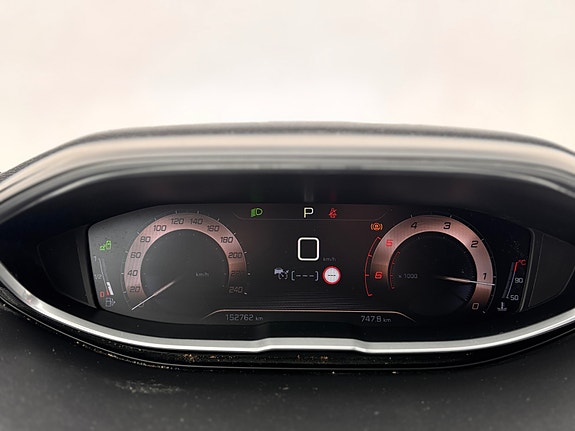 Peugeot 5008 25 of 30