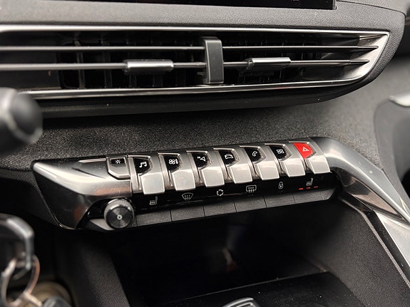 Peugeot 5008 28 of 30