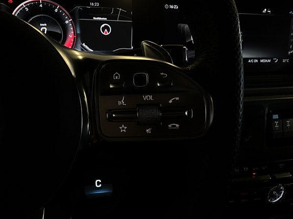 Mercedes-Benz G63 22 of 30