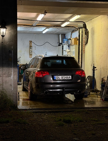Audi A4 6 of 9