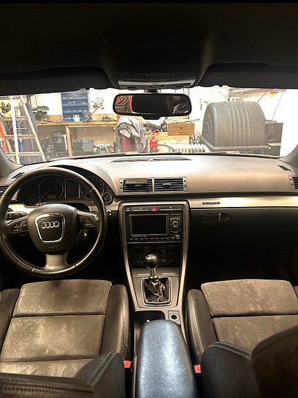 Audi A4 5 of 9