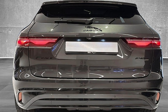 Jaguar F-PACE 13 of 30