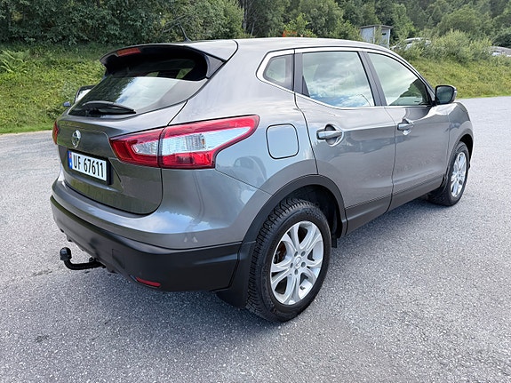 Nissan Qashqai 6 of 12