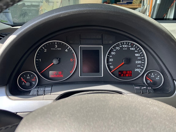 Audi A4 11 of 19