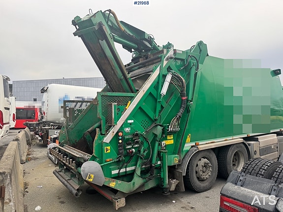 Scania P340 LPG 6x2 Renovasjonsbil m/ Kran. 11 of 30