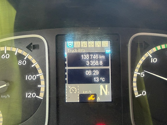 Mercedes-Benz Atego 8 of 20