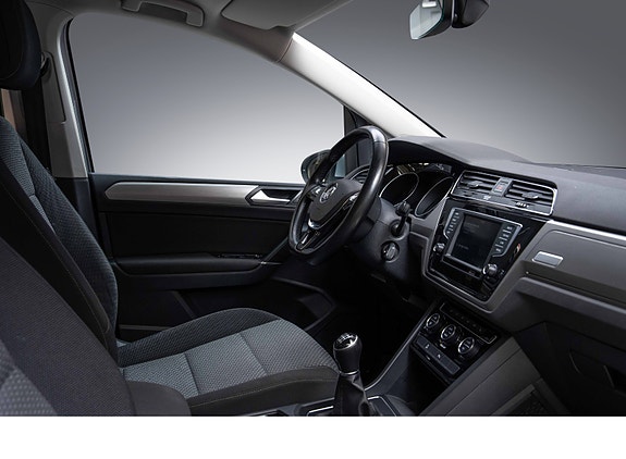 Volkswagen Touran 24 of 28