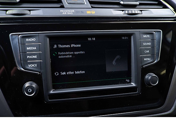 Volkswagen Touran 18 of 28