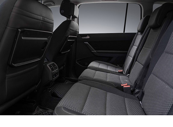 Volkswagen Touran 22 of 28