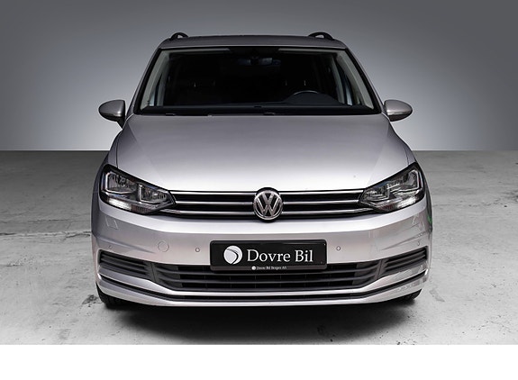 Volkswagen Touran 6 of 28