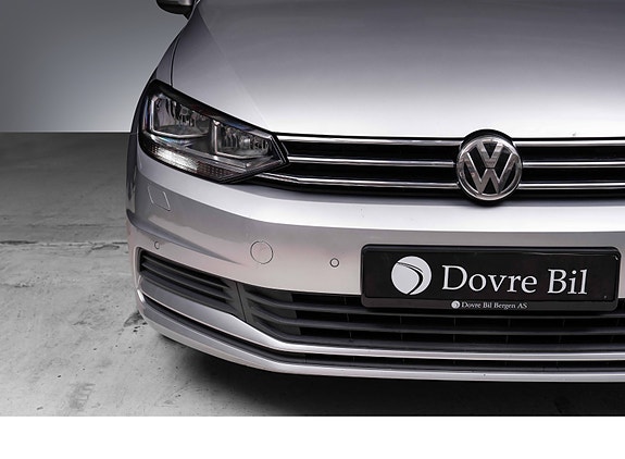Volkswagen Touran 8 of 28