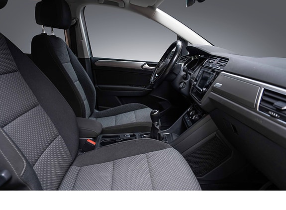 Volkswagen Touran 25 of 28