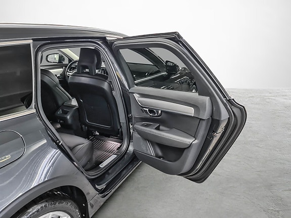 Volvo V90 17 of 23