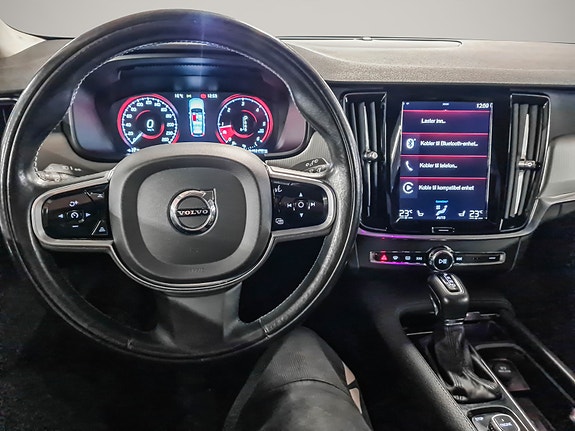 Volvo V90 10 of 23