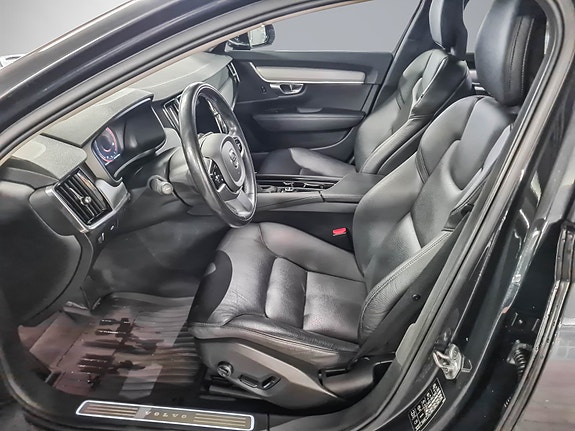 Volvo V90 8 of 23