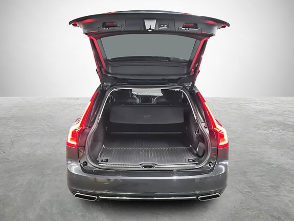 Volvo V90 18 of 23
