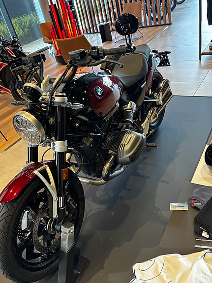 BMW R 12 3 of 6