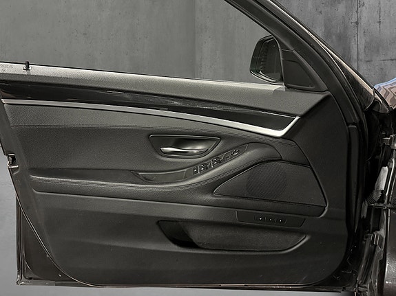 BMW 520d 17 of 30